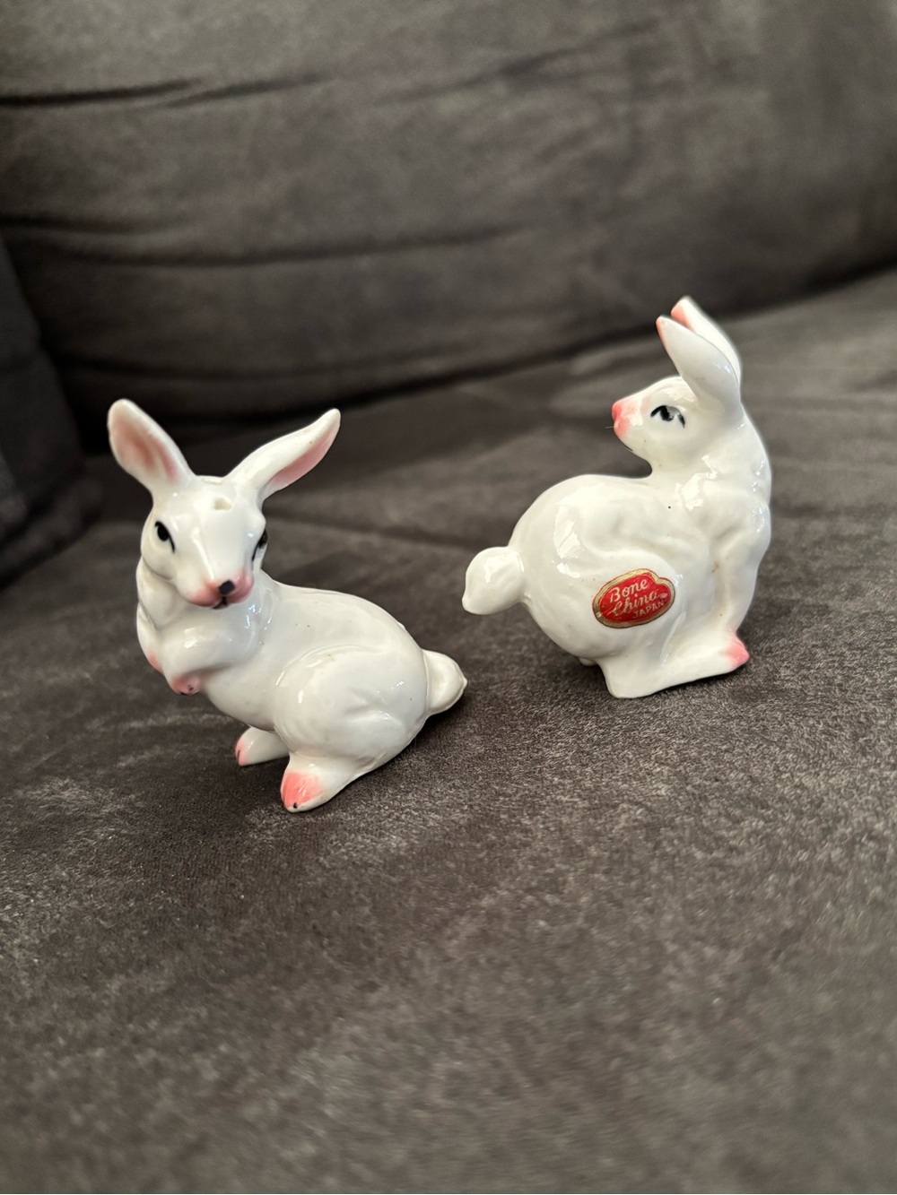 Vintage Small Bunny’s Salt & Pepper Shakers Set Hand Painted Ceramic Japan Decor